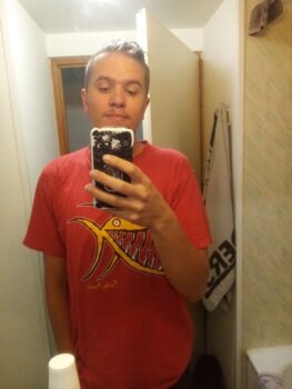 Jeune homme soumis sur Nancy cherche un bon dressage