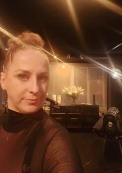jeune domina sm paris