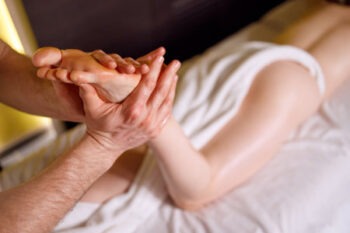 massage fétichiste pieds Lyon rencontre bien être